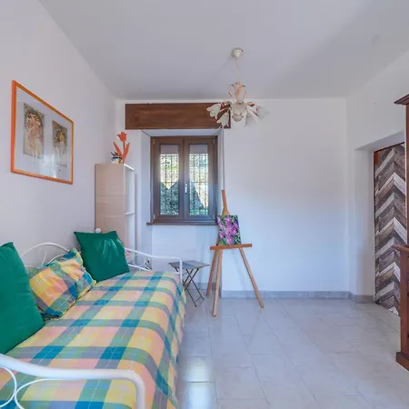 La Casa Dei Pittori By Interhome Musignano (Lombardy)