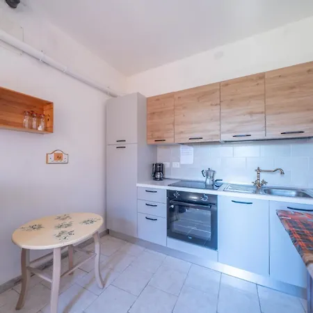 La Casa Dei Pittori By Interhome *