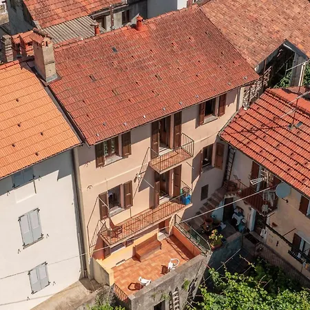 La Casa Dei Pittori By Interhome